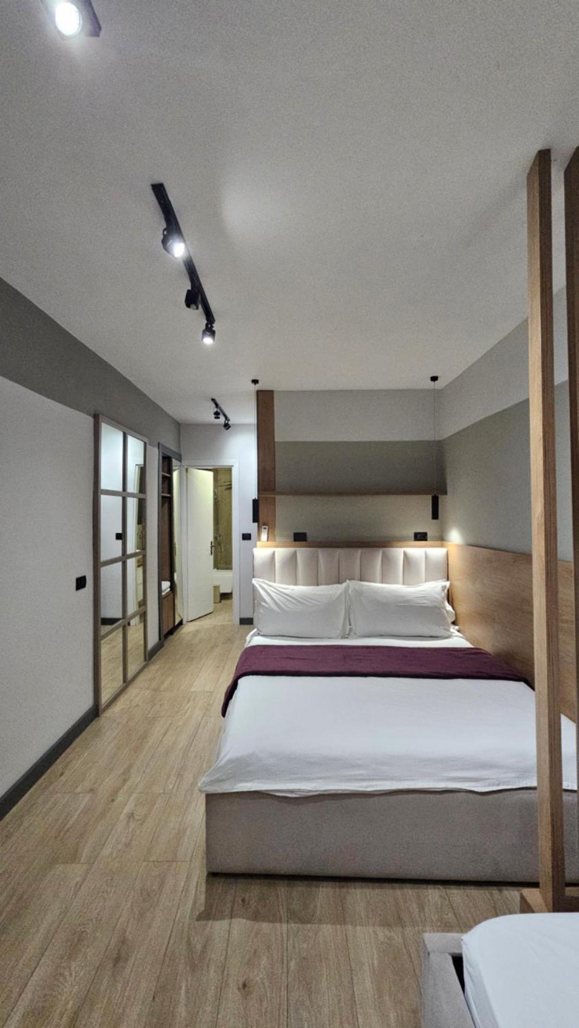 Tam Serviced Studio Apartments Next To Blloku Tirana Exterior foto